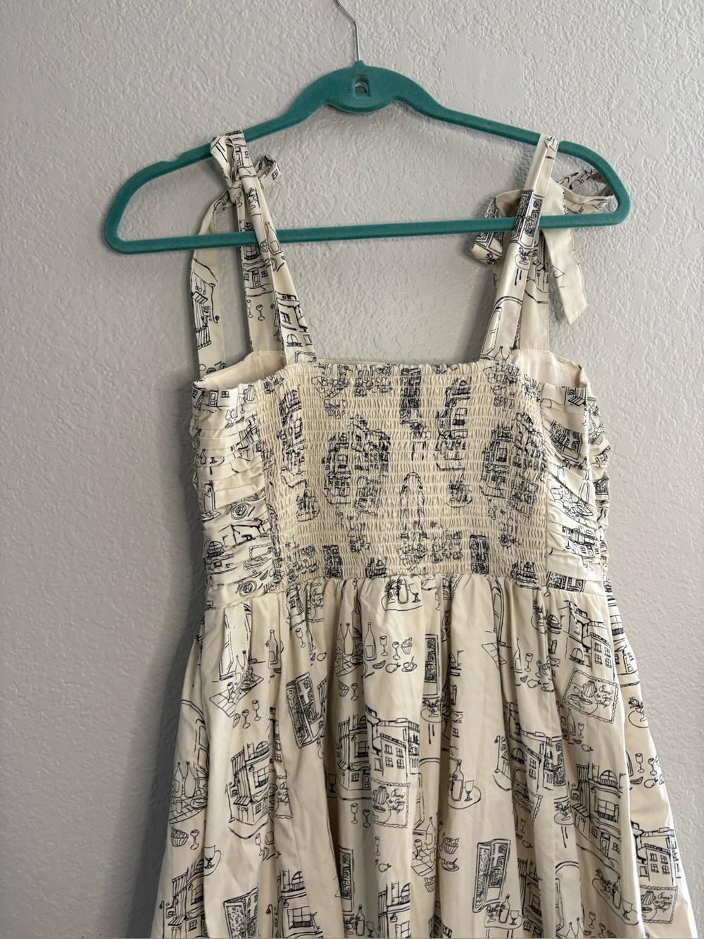Abercrombie & Fitch Emerson printed tie shoulder pleated maxi dress travel - Picture 7 of 14